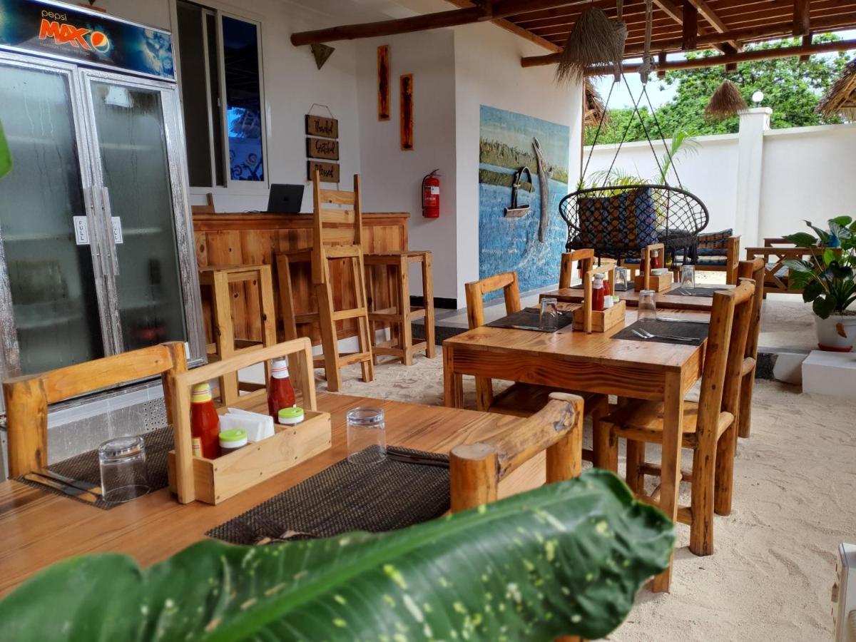 Uhuru House And Restaurant نونغوي المظهر الخارجي الصورة