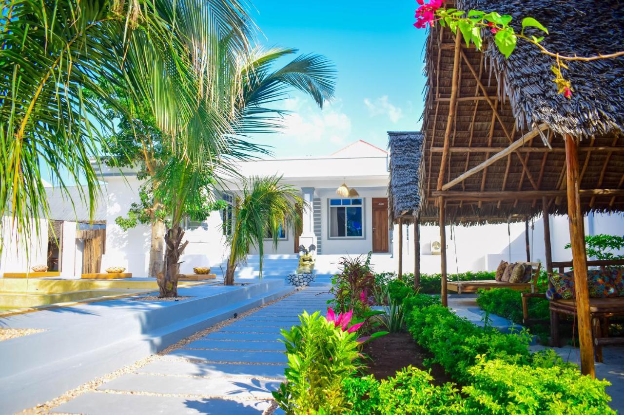 Uhuru House And Restaurant نونغوي المظهر الخارجي الصورة