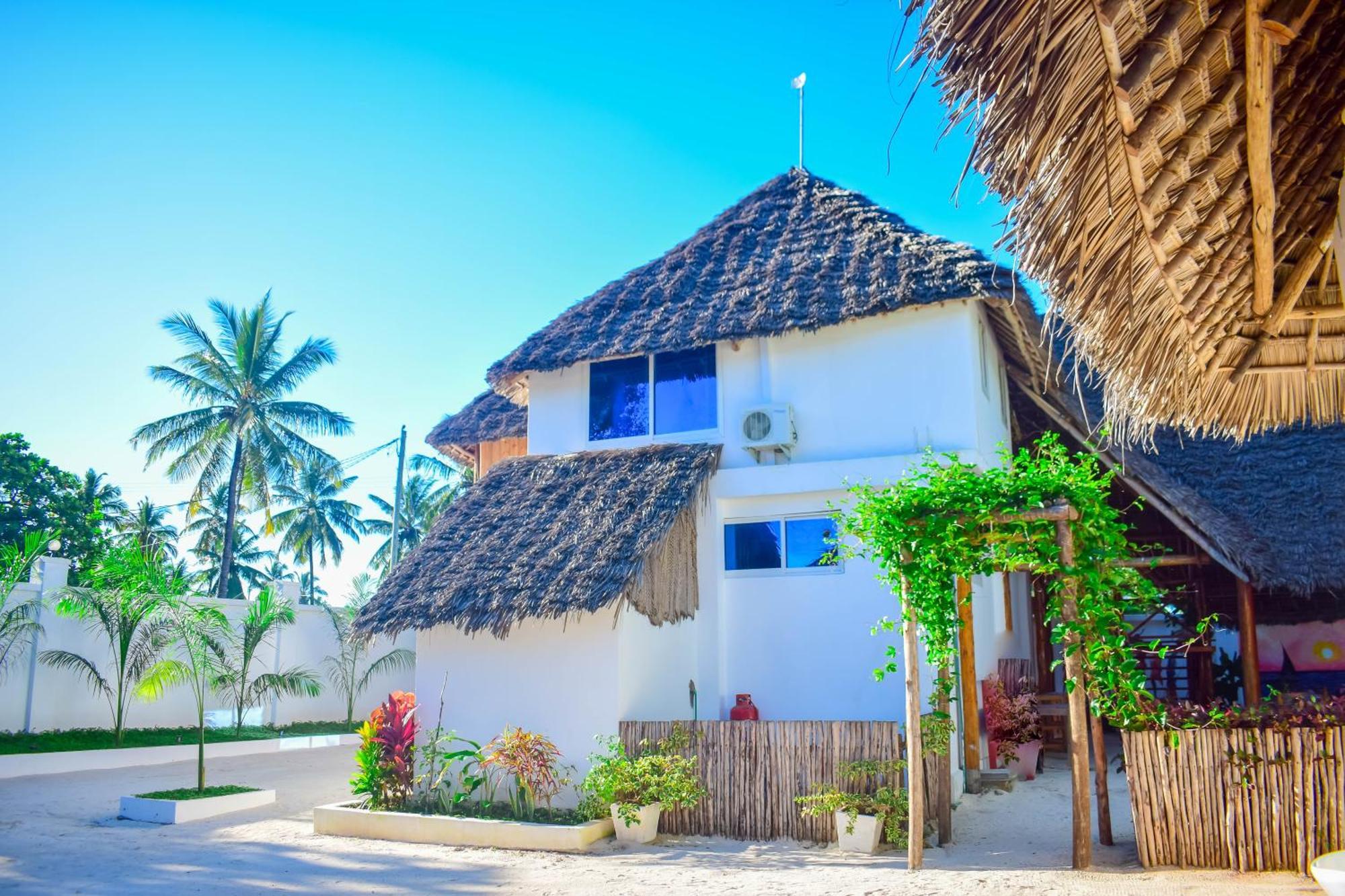 Uhuru House And Restaurant نونغوي المظهر الخارجي الصورة