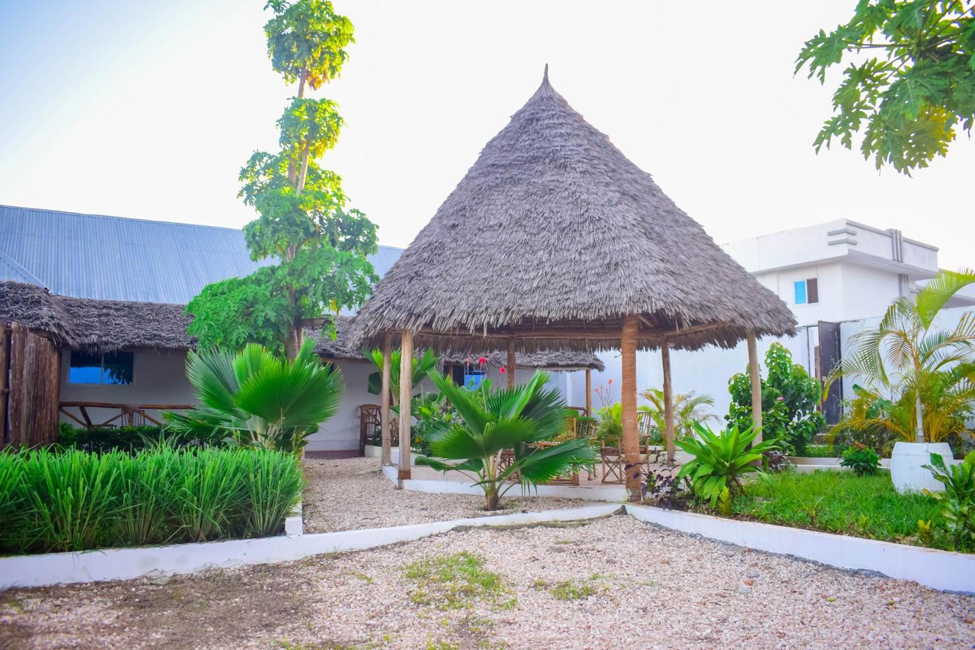 Uhuru House And Restaurant نونغوي المظهر الخارجي الصورة
