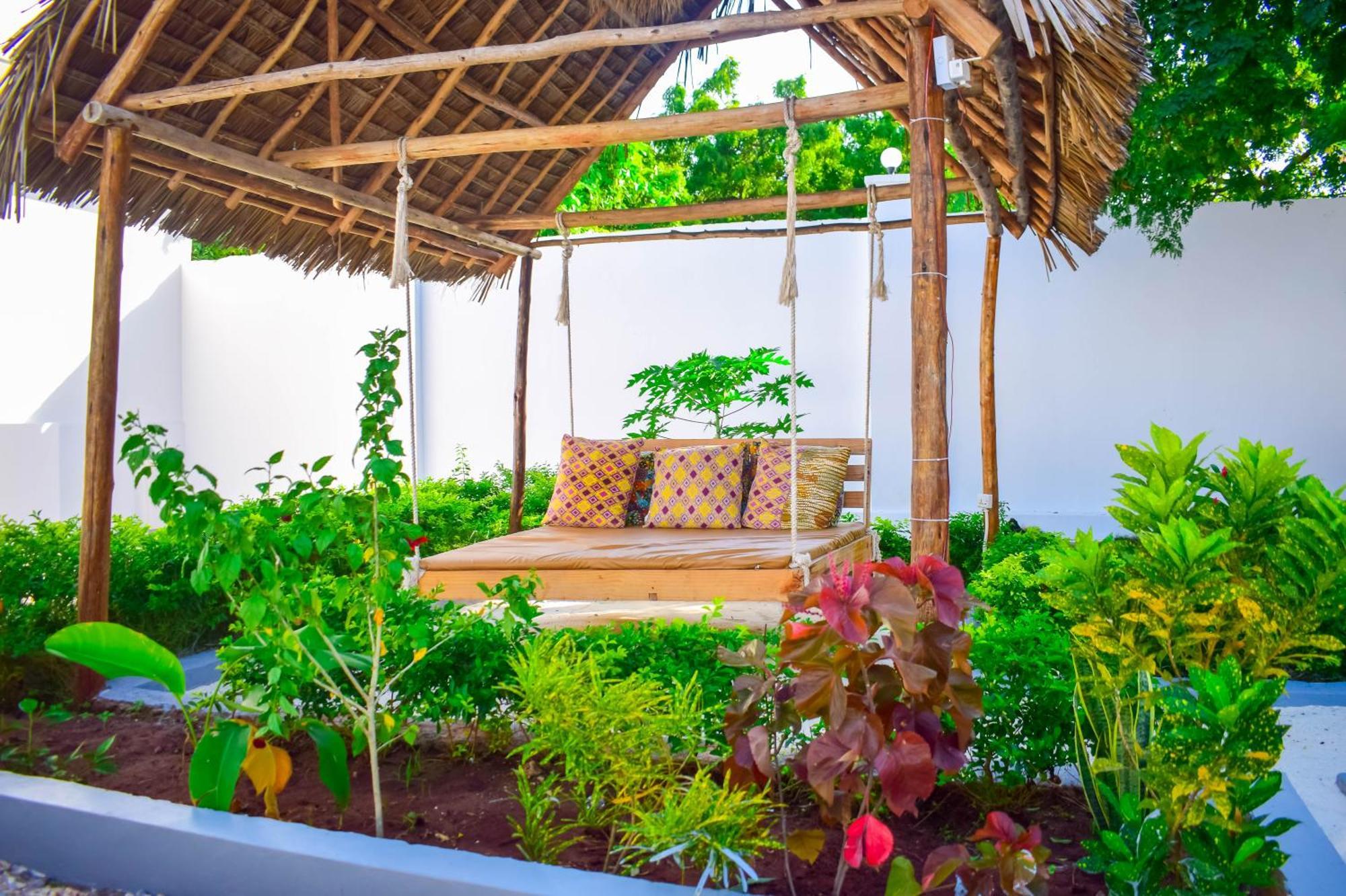 Uhuru House And Restaurant نونغوي المظهر الخارجي الصورة